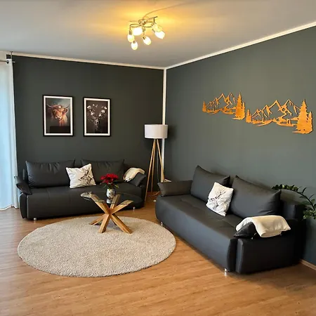 Simon Apartment *